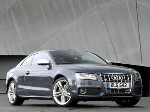 Audi S5 Coupe 2007 года  (UK)